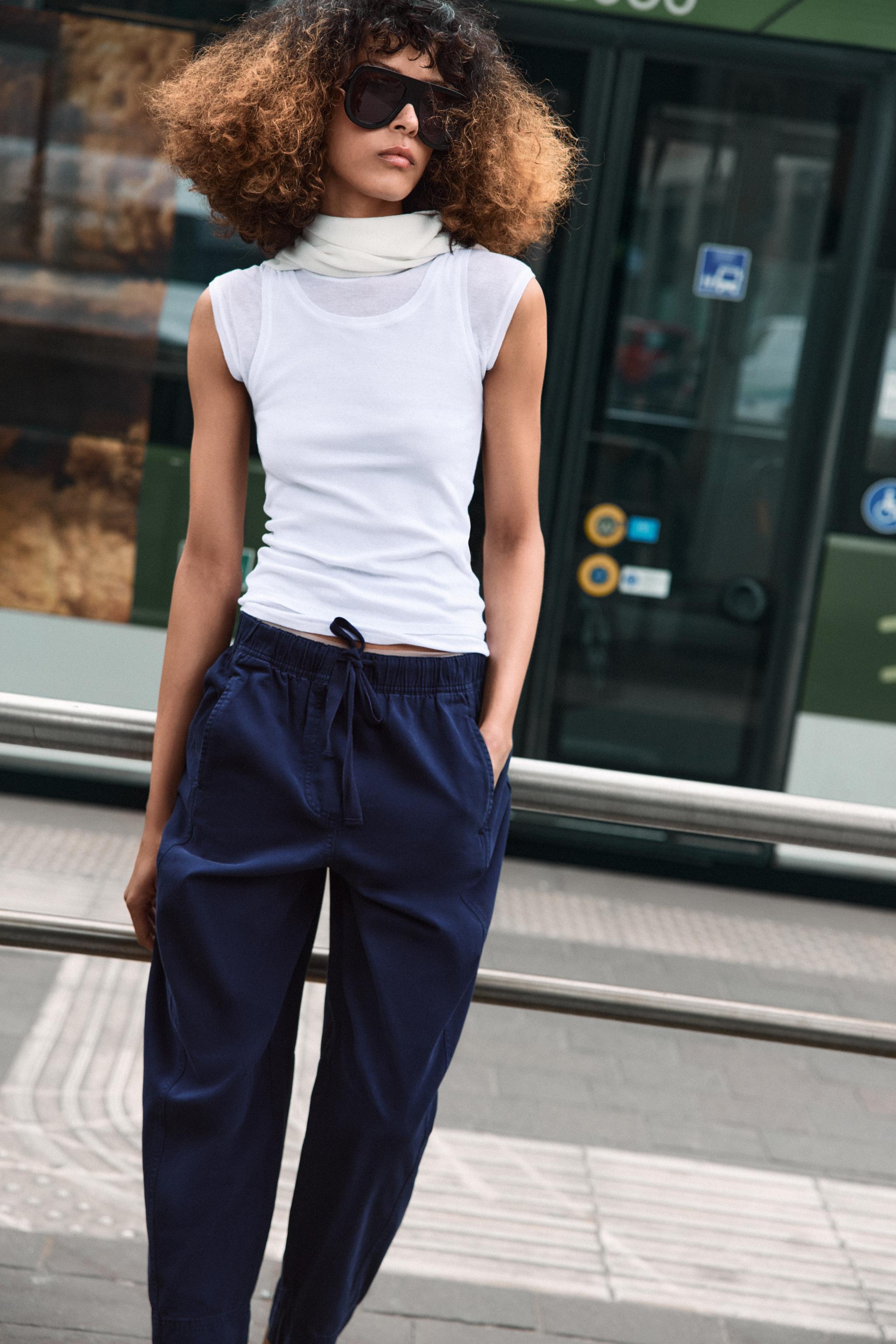 ELASTIC WAIST PANTS